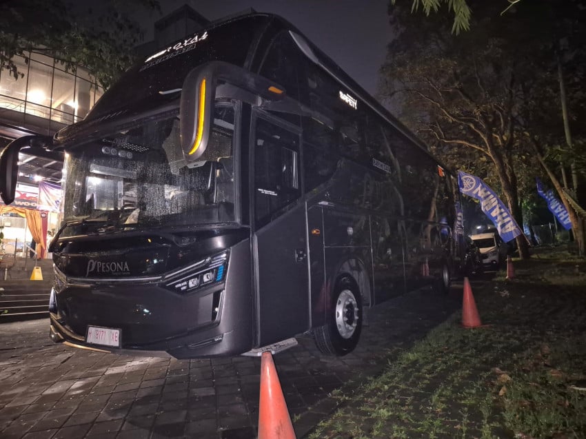 Hino Kumpulkan Puluhan Bus di Jateng Demi Mudik Aman